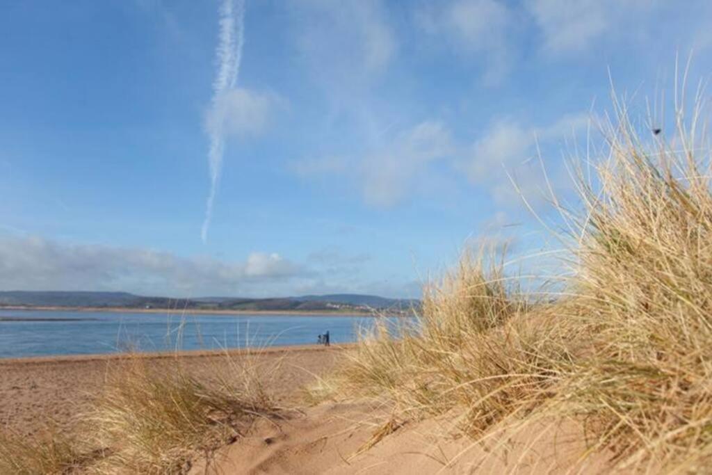 Number 15 Luxurious Two Bedroom Apartment Exmouth Exterior photo